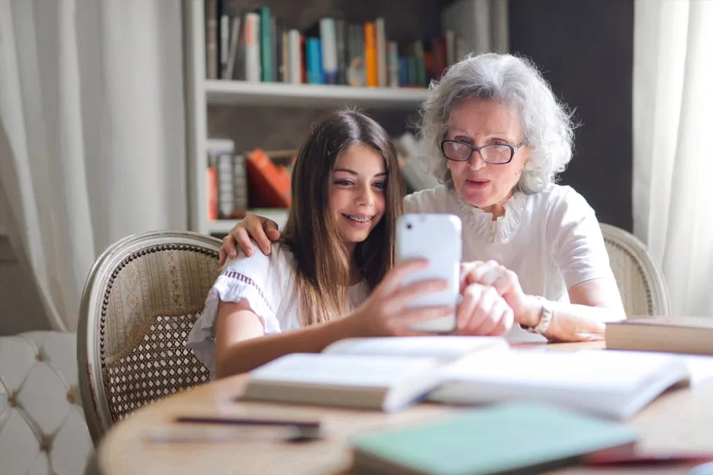 How Technology is Revolutionizing Home Care Services for Seniors